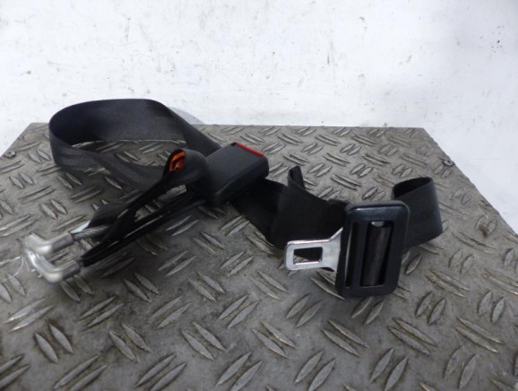 Attache ceinture arriere centrale SEAT CORDOBA 1 Photo n°1