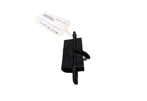 Bouton de coffre TOYOTA YARIS 3 Photo n°5