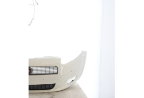 Pare choc avant FIAT GRANDE PUNTO Photo n°4