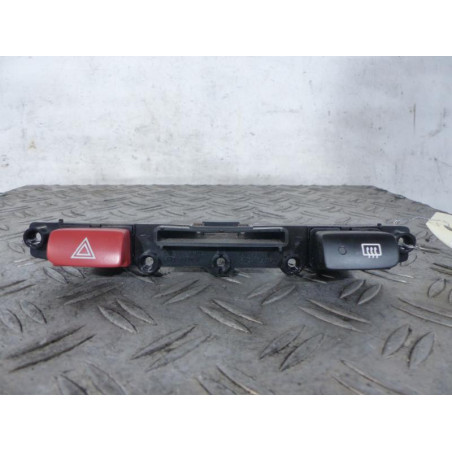 Bouton de warning KIA RIO 2