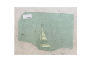Vitre arriere droit SEAT IBIZA 5 Photo n°1