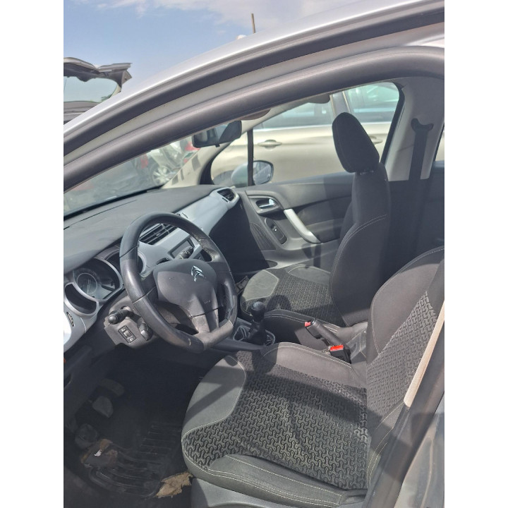 Feu arriere principal droit (feux) CITROEN C3 2 Photo n°9