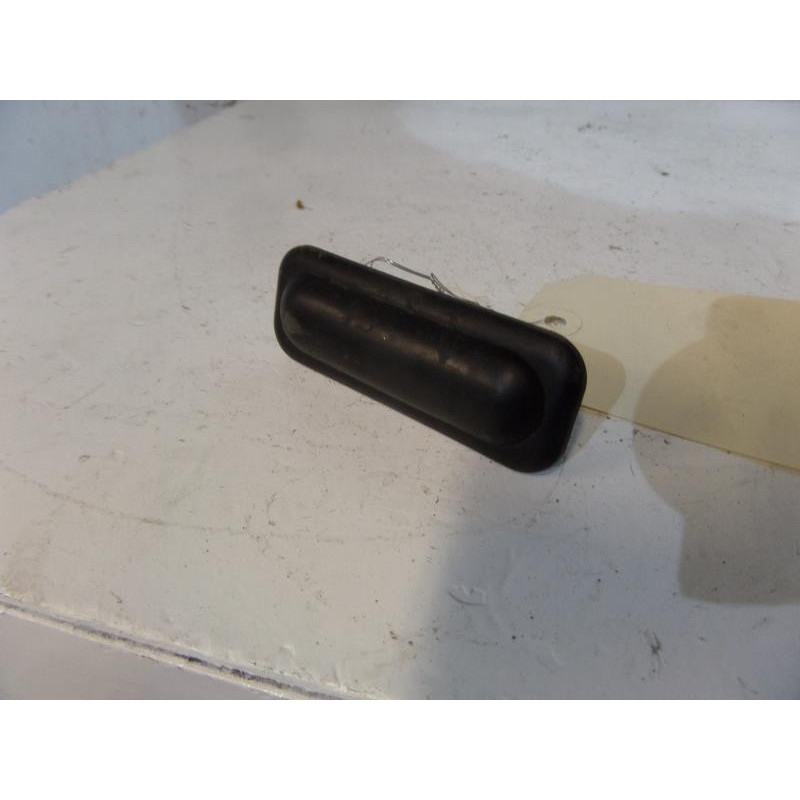 Bouton de coffre CITROEN C3 2 Photo n°1