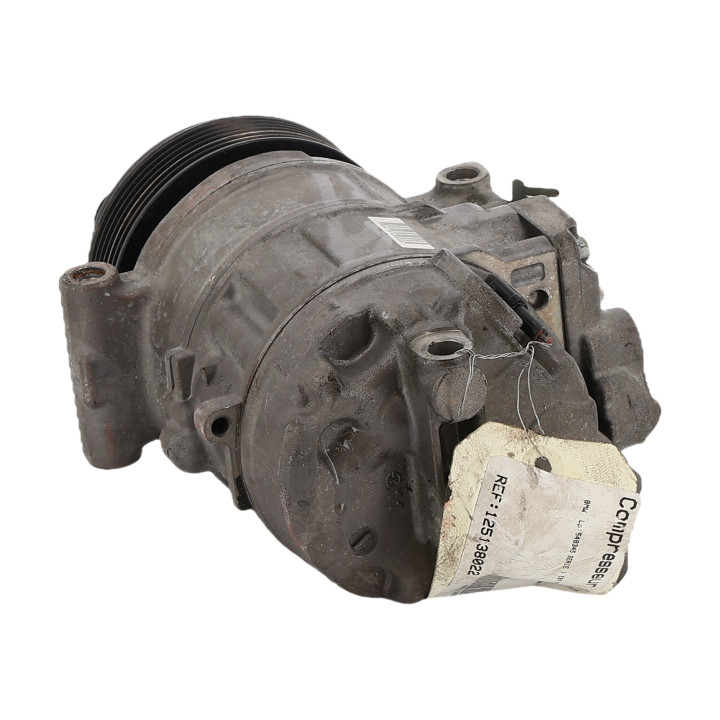 Compresseur clim BMW SERIE 1 E87 Photo n°4