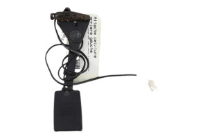 Attache ceinture arriere gauche PEUGEOT 3008 1 Photo n°3