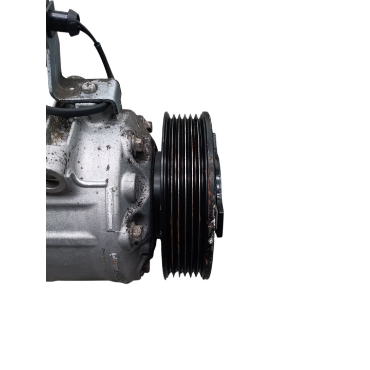 Compresseur clim VOLKSWAGEN POLO 5 Photo n°7