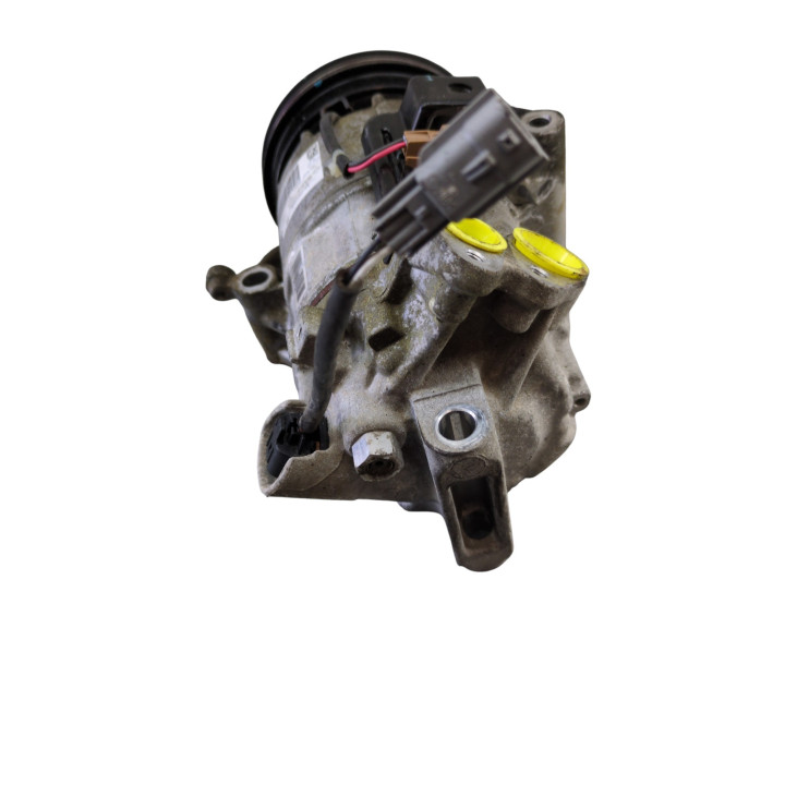 Compresseur clim RENAULT TWINGO 3 Photo n°3