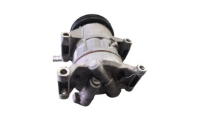 Compresseur clim TOYOTA YARIS 3 Photo n°4