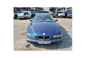 Compresseur clim BMW SERIE 5 E39 Photo n°10