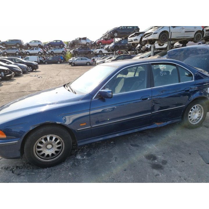 Compresseur clim BMW SERIE 5 E39 Photo n°13