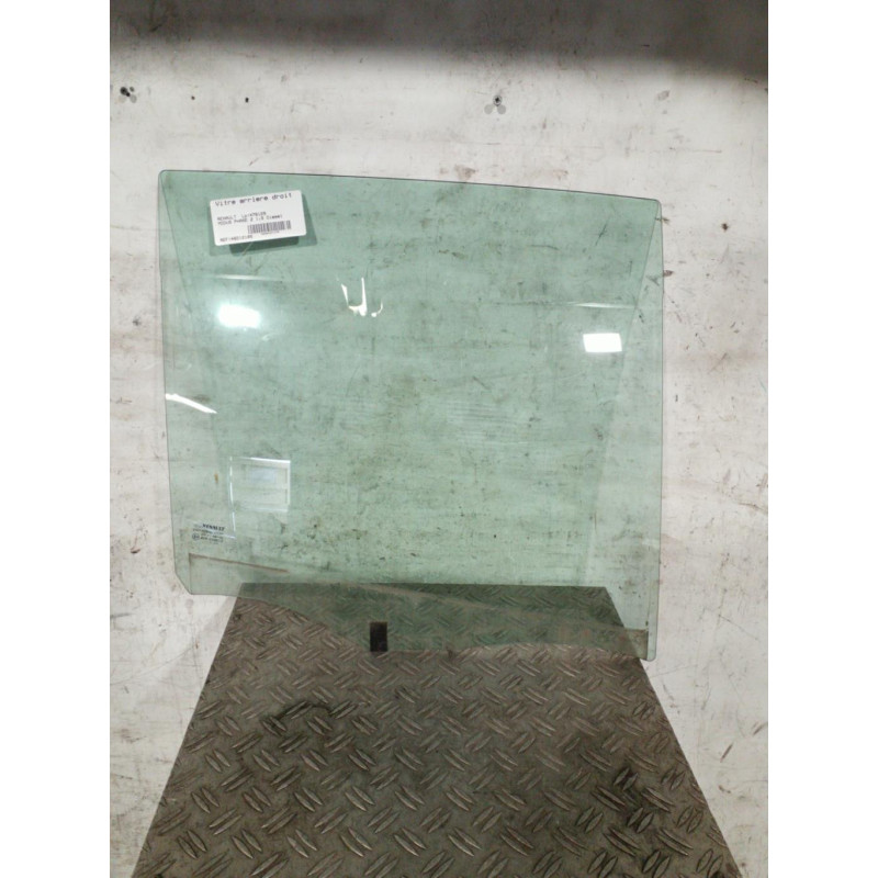 Vitre arriere droit RENAULT MODUS Photo n°1