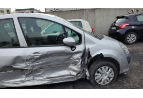 Vitre arriere droit RENAULT MODUS Photo n°6