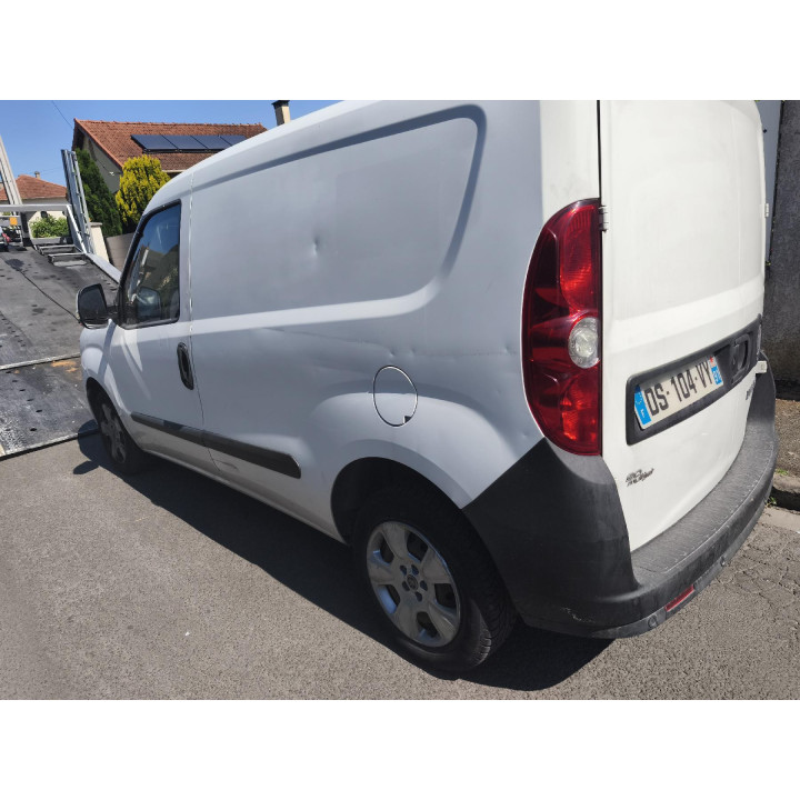 Feu arriere principal droit (feux) FIAT DOBLO 2 Photo n°10