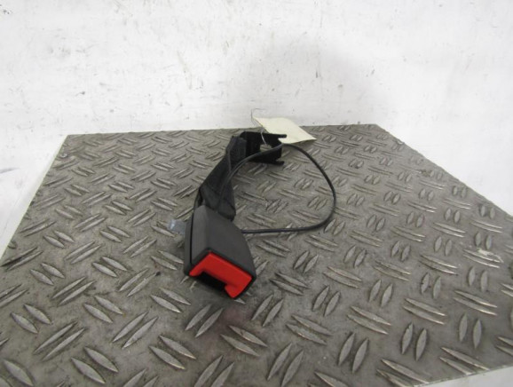 Attache ceinture arriere gauche RENAULT TWINGO 3 Photo n°1