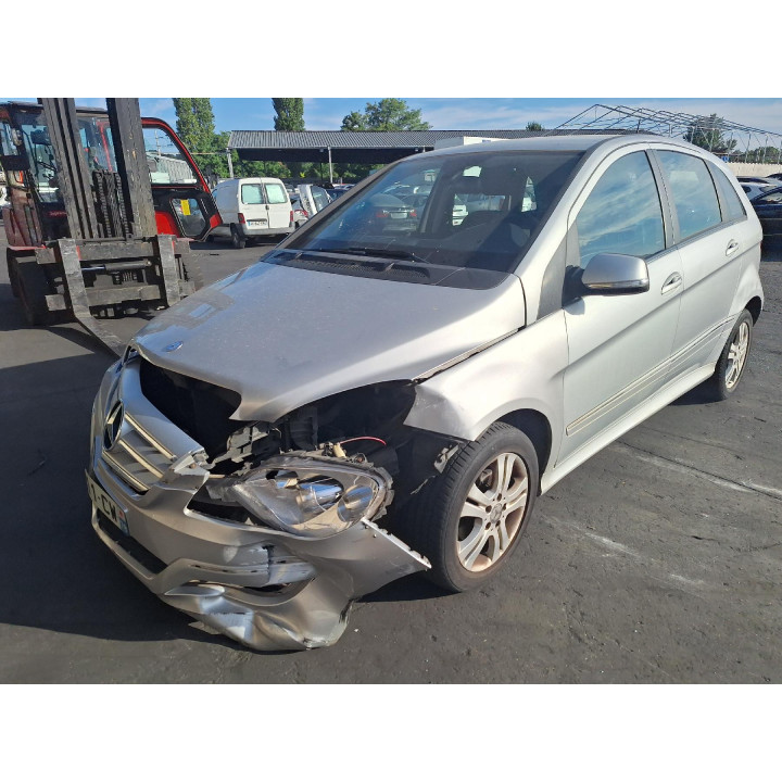 Feu arriere principal droit (feux) MERCEDES CLASSE B 245 Photo n°8