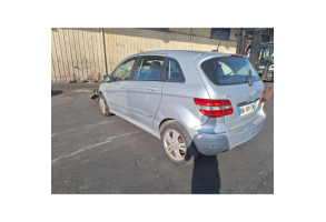 Feu arriere principal droit (feux) MERCEDES CLASSE B 245 Photo n°14