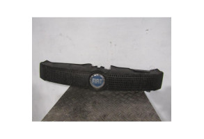 Calandre FIAT PANDA 2 Photo n°2