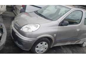 Armature avant, Masque avant TOYOTA YARIS VERSO Photo n°5