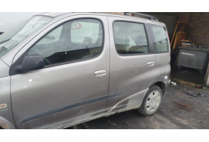 Armature avant, Masque avant TOYOTA YARIS VERSO Photo n°8