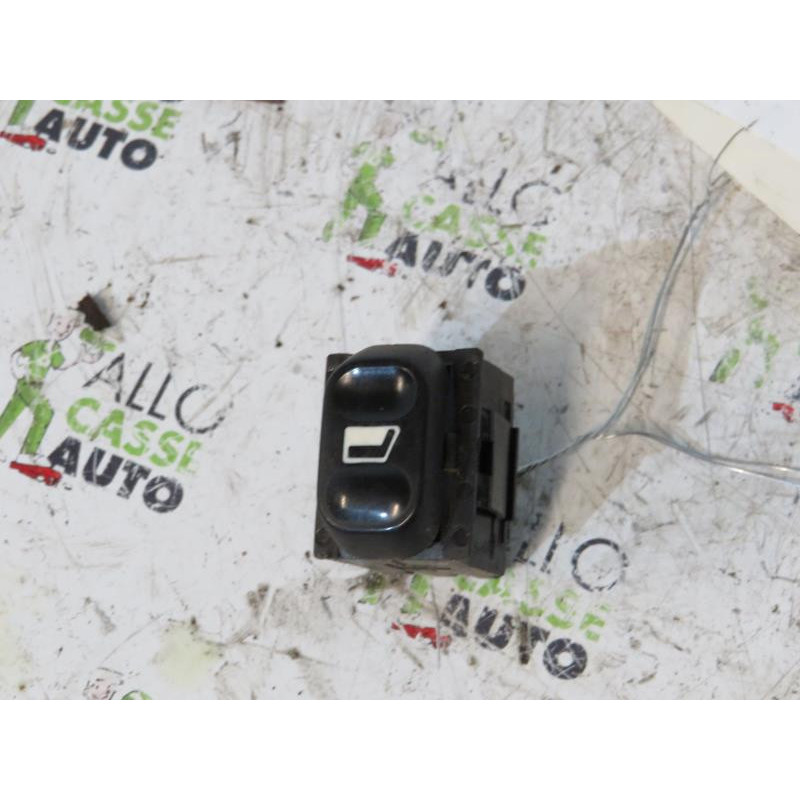 Interrupteur de leve vitre arriere droit PEUGEOT PARTNER 1 Photo n°1