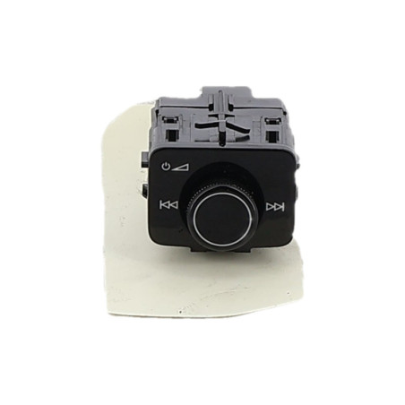 Commande autoradio AUDI A5 3 LIMOUSINE