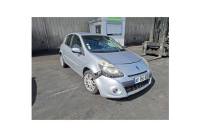 Feu de pare choc arriere gauche RENAULT CLIO 3 Photo n°14
