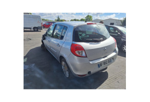 Feu de pare choc arriere gauche RENAULT CLIO 3 Photo n°16