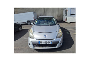 Feu de pare choc arriere gauche RENAULT CLIO 3 Photo n°17