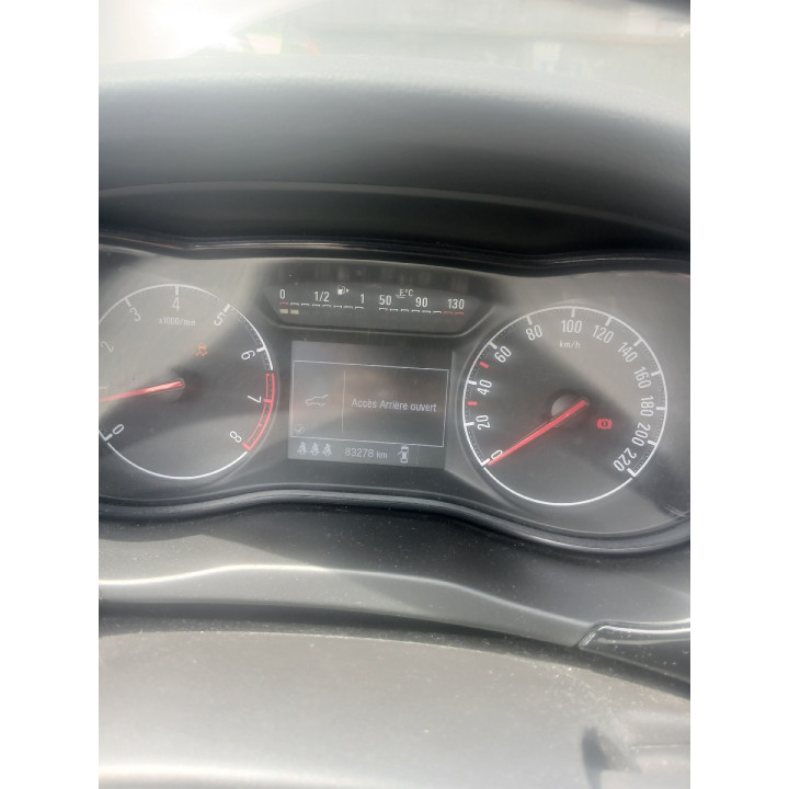 Compresseur clim OPEL CORSA E Photo n°8
