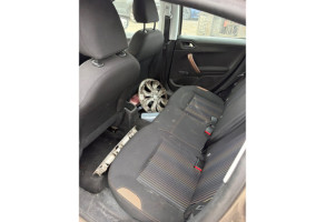 Feu arriere principal droit (feux) PEUGEOT 208 1 Photo n°8