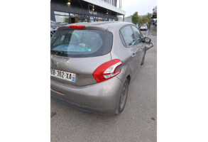Feu arriere principal droit (feux) PEUGEOT 208 1 Photo n°18