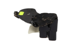 Attache ceinture arriere droit RENAULT CLIO 2 Photo n°3