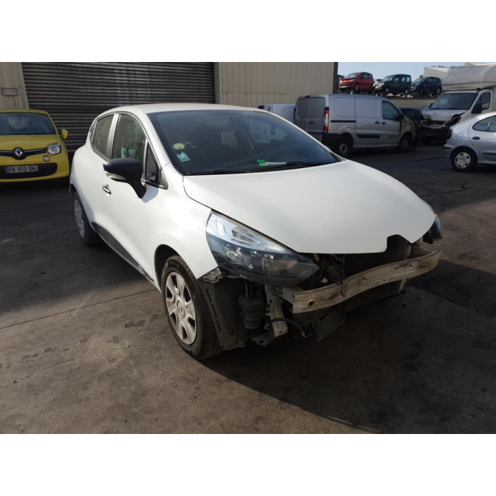 Feu arriere principal gauche (feux) RENAULT CLIO 4 Photo n°8
