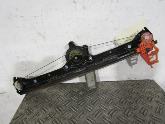 Leve vitre electrique avant gauche FIAT BRAVO 2 Photo n°1
