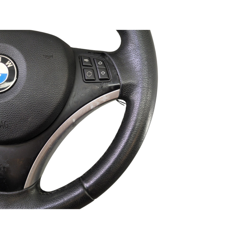 Volant BMW SERIE 1 E87 Photo n°1