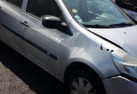 Verin de coffre RENAULT CLIO 3 Photo n°4