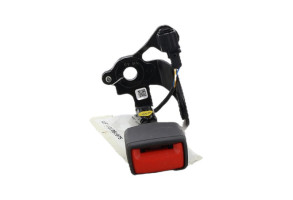 Attache ceinture arriere droit AUDI A3 4 Photo n°1