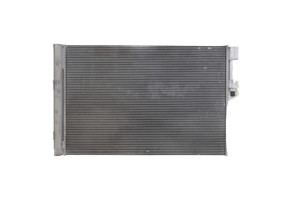 Radiateur clim AUDI A5 3 LIMOUSINE Photo n°1