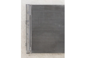 Radiateur clim AUDI A5 3 LIMOUSINE Photo n°2