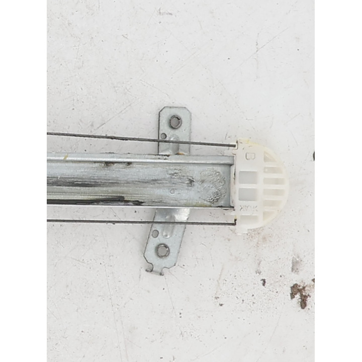 Leve vitre electrique avant gauche SUZUKI IGNIS 3 Photo n°3