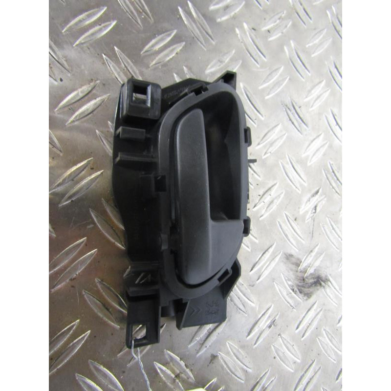 Poignee interieur arriere droit PEUGEOT 207 Photo n°1