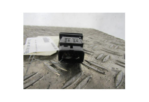 Bouton de warning TOYOTA AVENSIS 2 Photo n°1