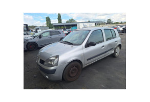 Pare choc avant RENAULT CLIO 2 Photo n°8