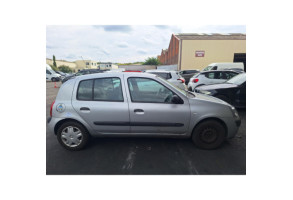 Pare choc avant RENAULT CLIO 2 Photo n°13