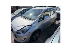 Verin de coffre HYUNDAI IX 20 Photo n°8