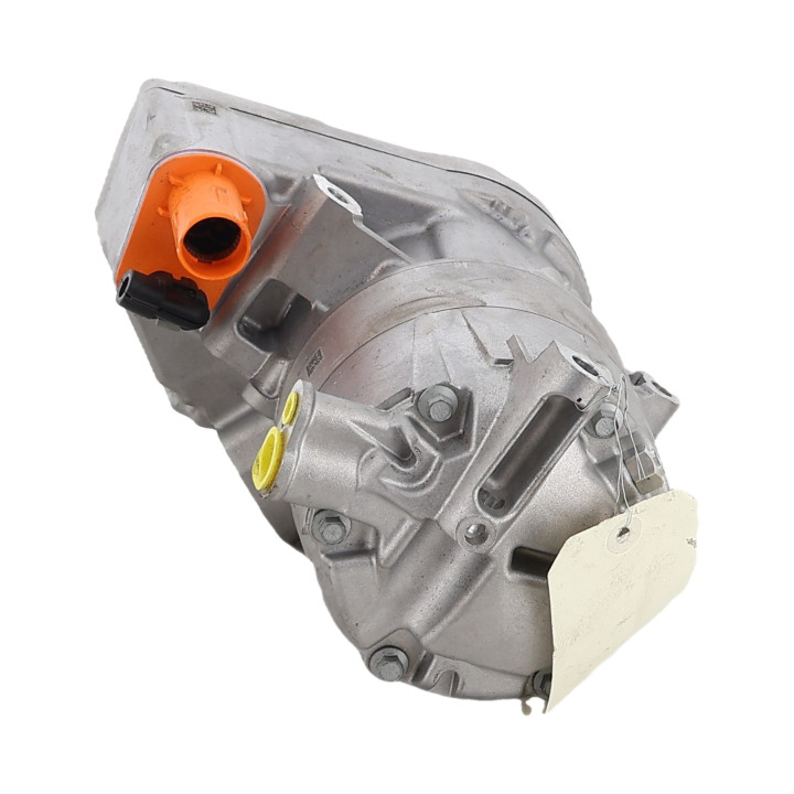 Compresseur clim AUDI A5 3 LIMOUSINE Photo n°4