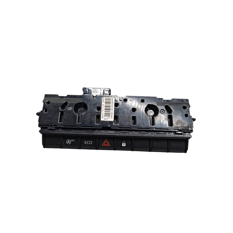 Bouton de warning RENAULT CLIO 5 Photo n°1