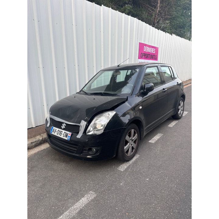 Feu arriere principal droit (feux) SUZUKI SWIFT 3 Photo n°11