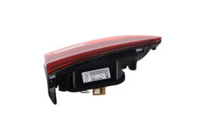 Feu arriere secondaire droit (feux) VOLKSWAGEN GOLF 8 Photo n°4