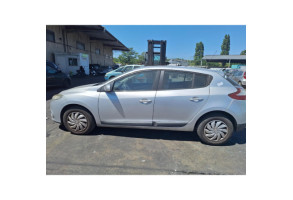 Feu arriere secondaire gauche (feux) RENAULT MEGANE 3 Photo n°17